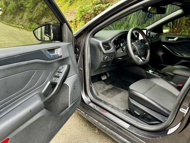FORD福特 FOCUS  第7張相片