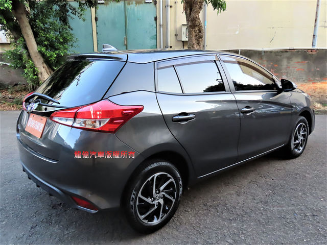 TOYOTA豐田 YARIS  第2張相片