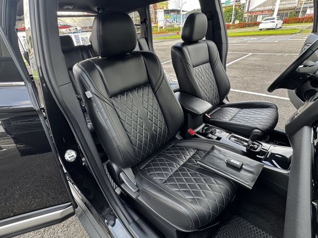 MITSUBISHI三菱 OUTLANDER  第13張相片