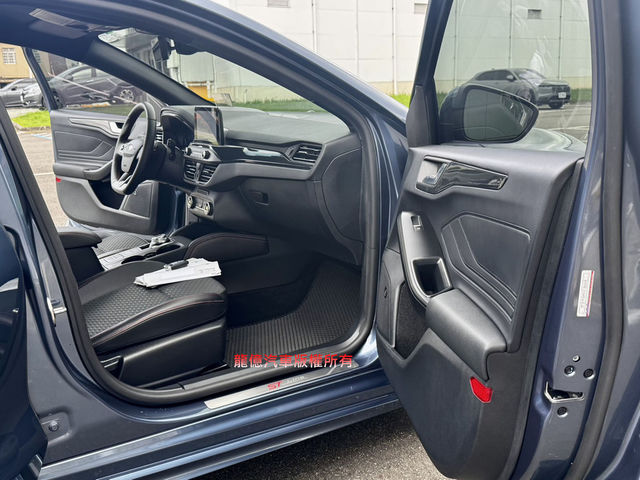 FORD福特 FOCUS  第9張相片