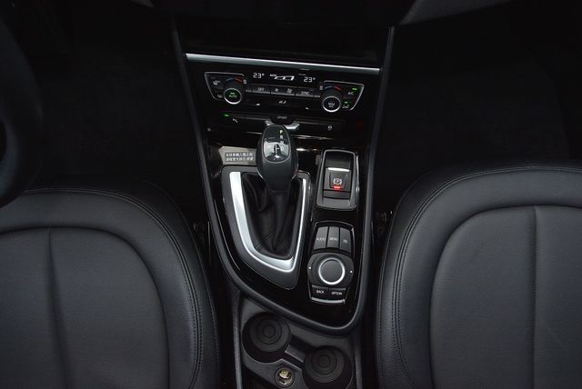 BMW寶馬 218D  第14張相片