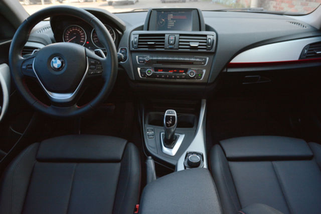 BMW寶馬 220I  第13張相片