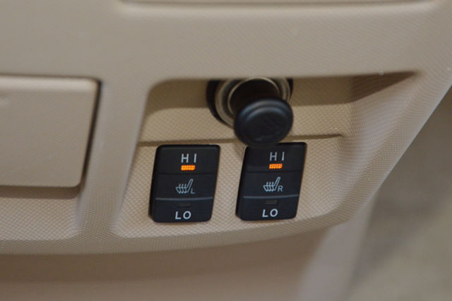 TOYOTA豐田 PREVIA  第11張相片