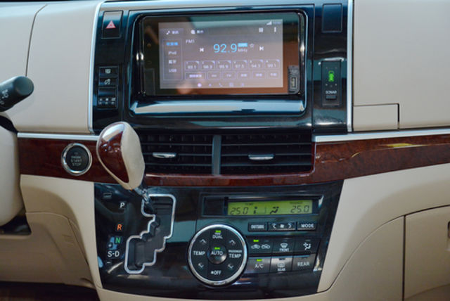 TOYOTA豐田 PREVIA  第13張相片