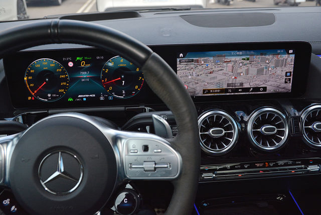 M-BENZ賓士 GLA45 AMG  第19張相片