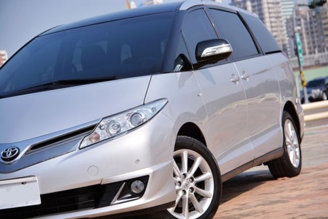 TOYOTA豐田 PREVIA  第6張相片