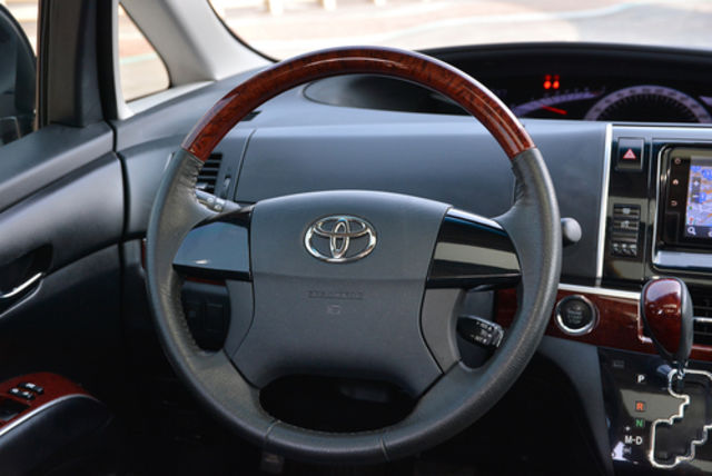 TOYOTA豐田 PREVIA  第11張相片
