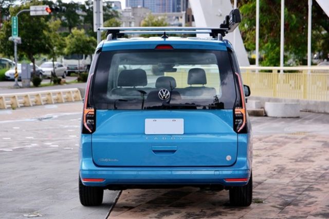VOLKSWAGEN福斯 CADDY  第4張相片