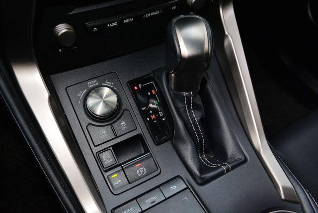 LEXUS凌志 NX200  第16張相片
