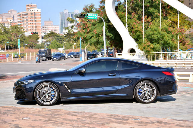 BMW寶馬 M850I XDRIVE COUPE  第10張相片