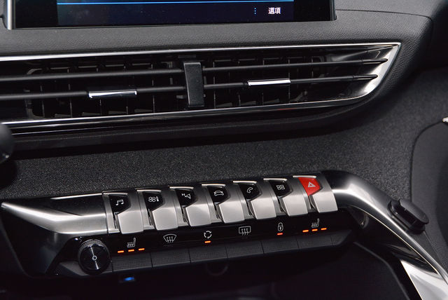 PEUGEOT寶獅 5008  第14張相片