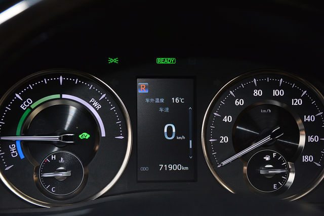 LEXUS凌志 LM300H  第10張相片