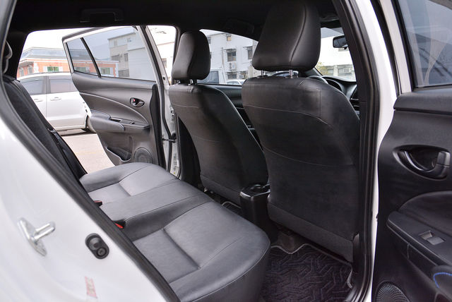 TOYOTA豐田 YARIS  第13張相片