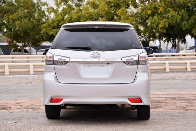 TOYOTA豐田 WISH  第4張相片