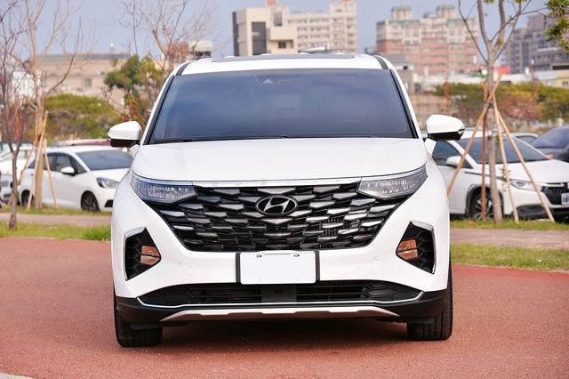 HYUNDAI現代 CUSTIN  第3張相片