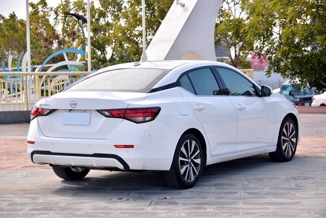 NISSAN日產 SENTRA  第2張相片