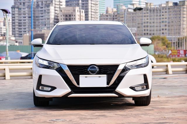 NISSAN日產 SENTRA  第3張相片