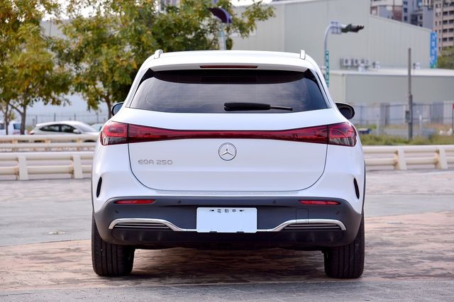 M-BENZ賓士 EQA250  第4張相片