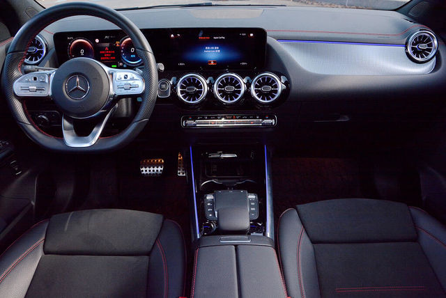 M-BENZ賓士 EQA250  第15張相片