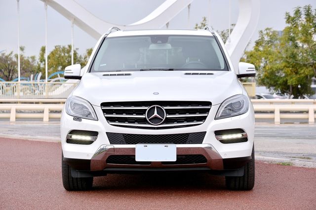 M-BENZ賓士 ML350  第3張相片