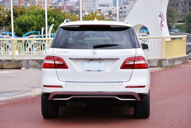 M-BENZ賓士 ML350  第4張相片