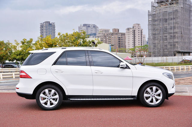 M-BENZ賓士 ML350  第7張相片