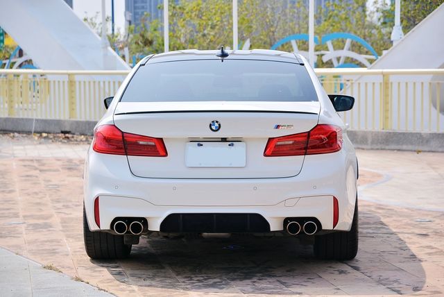 BMW寶馬 M5 SEDAN  第4張相片