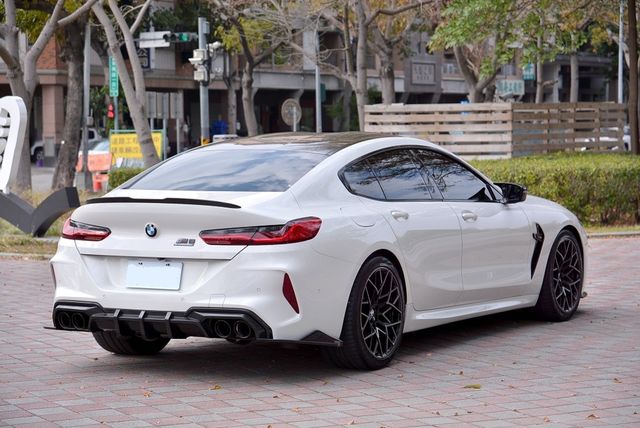 BMW寶馬 M8 COUPE  第2張相片