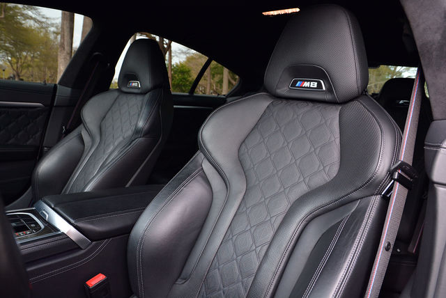 BMW寶馬 M8 COUPE  第11張相片