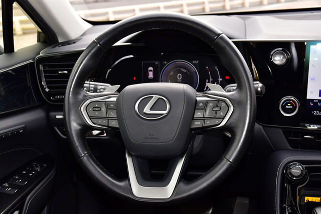 LEXUS凌志 NX350H  第10張相片