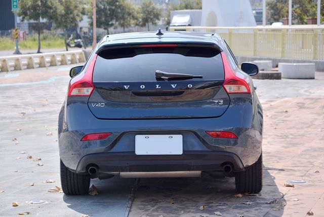 VOLVO富豪 V40  第7張相片
