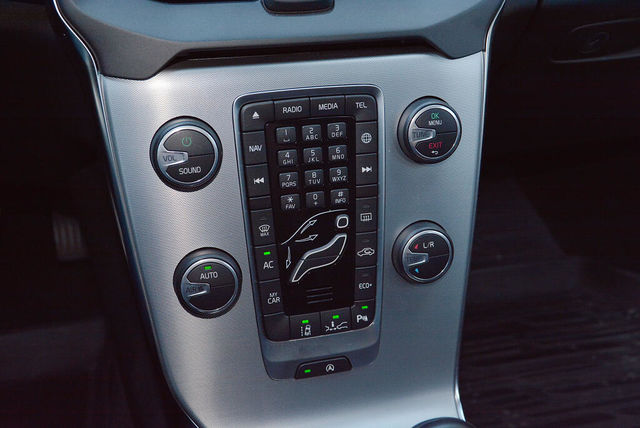 VOLVO富豪 V40  第27張相片