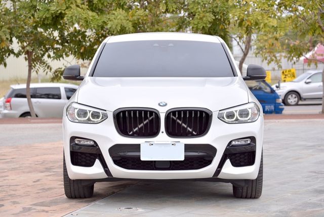 BMW寶馬 X4 XDRIVE30I  第3張相片