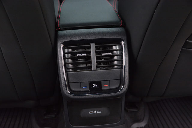 SKODA司科達 OCTAVIA  第18張相片