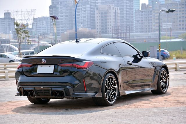 BMW寶馬 M4 COUPE  第2張相片