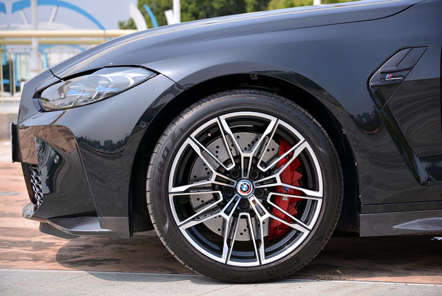 BMW寶馬 M4 COUPE  第5張相片