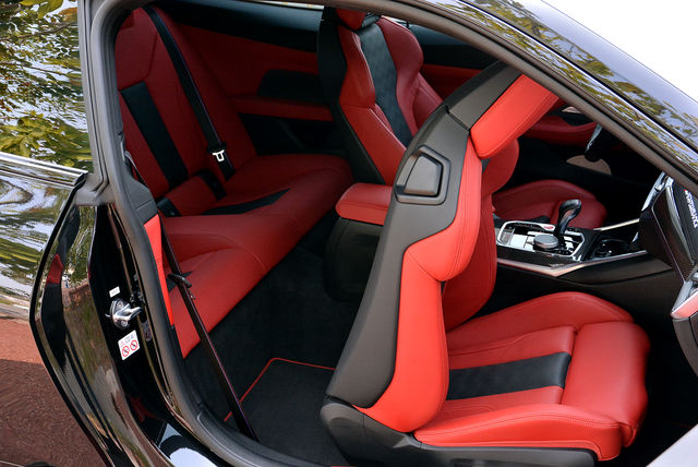 BMW寶馬 M4 COUPE  第19張相片