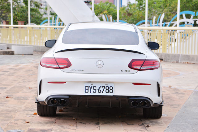 M-BENZ賓士 C43 AMG  第4張相片