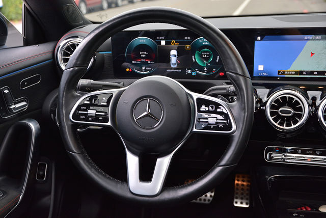 M-BENZ賓士 CLA250  第12張相片