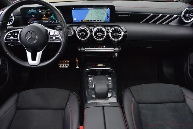 M-BENZ賓士 CLA250  第14張相片