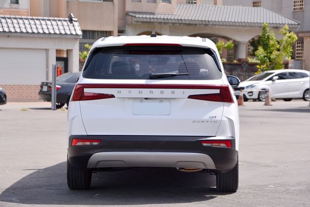 HYUNDAI現代 CUSTIN  第4張相片