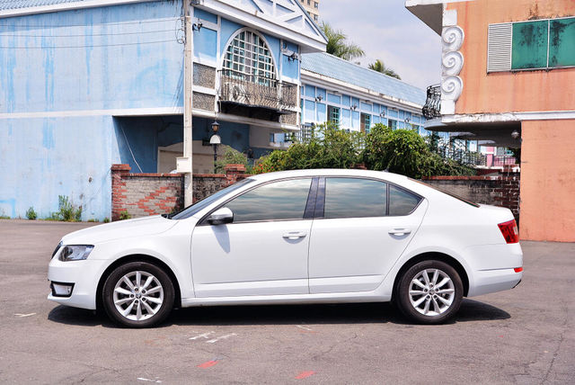 SKODA司科達 OCTAVIA  第7張相片