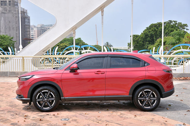 HONDA本田 HR-V  第8張相片