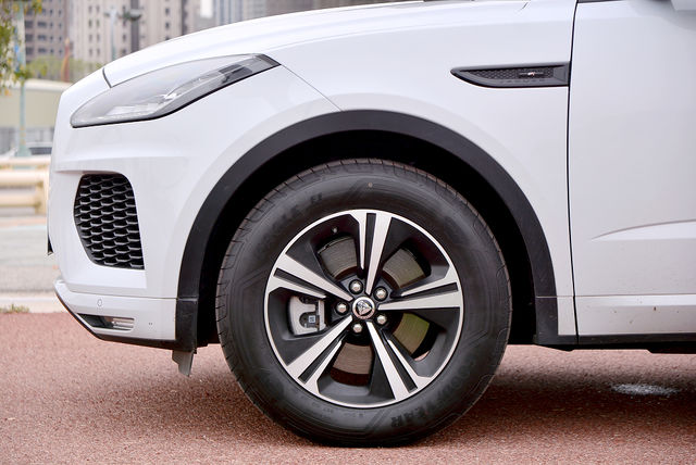 JAGUAR捷豹 E-PACE  第5張相片