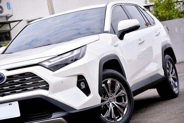 TOYOTA豐田 RAV4  第4張相片