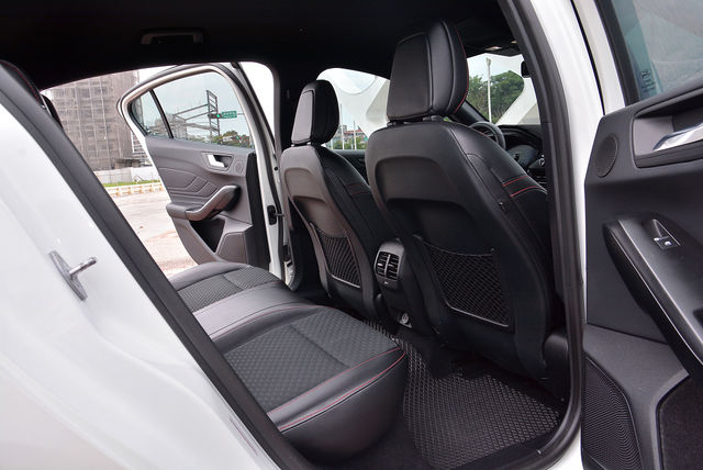 FORD福特 FOCUS  第17張相片