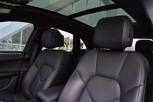 PORSCHE保時捷 MACAN  第9張相片