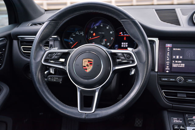 PORSCHE保時捷 MACAN  第11張相片