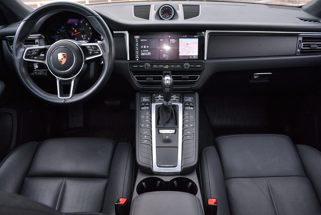 PORSCHE保時捷 MACAN  第13張相片