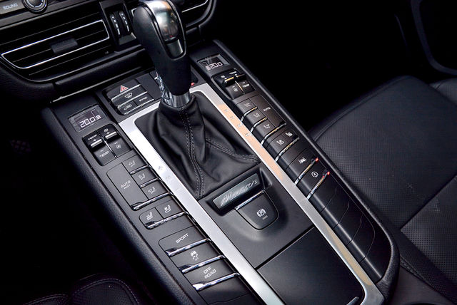 PORSCHE保時捷 MACAN  第17張相片